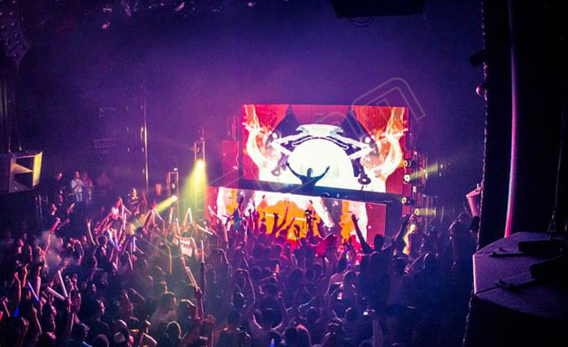 美国好莱坞户表DJ秀 LED共形屏iDot-P30项目